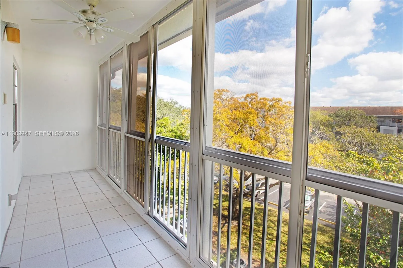 SPACIOUS AND TRANQUIL BALCONY