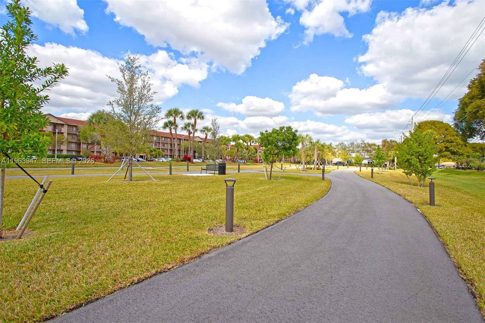24 HOUR LIGHTED WALK PATH