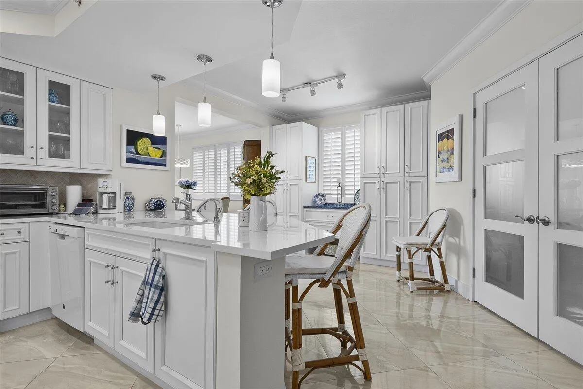 Spacious with extra large quartz counter-top