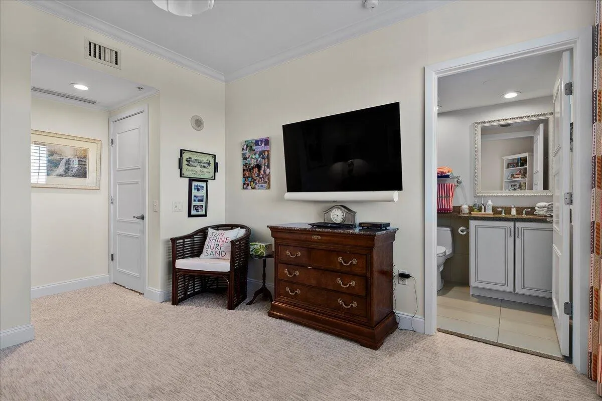 Den/third Bedroom