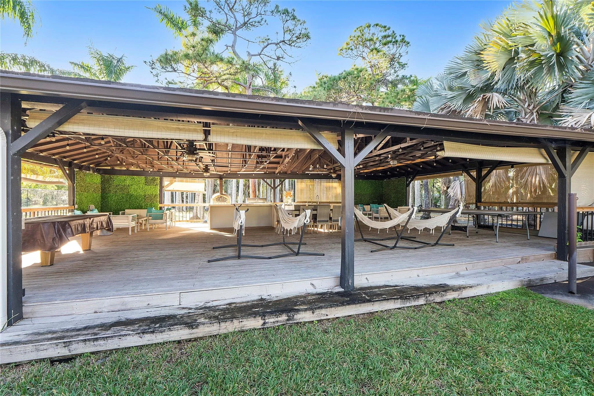 This huge gazebo was originally built as a barn, 1200 square feet of entertaining fun for parties, BBQ's concerts, singalongs or jusr relaxing in the peace & quiet of the countryside,A real Stonefire hand built & installed Pizza Oven included,