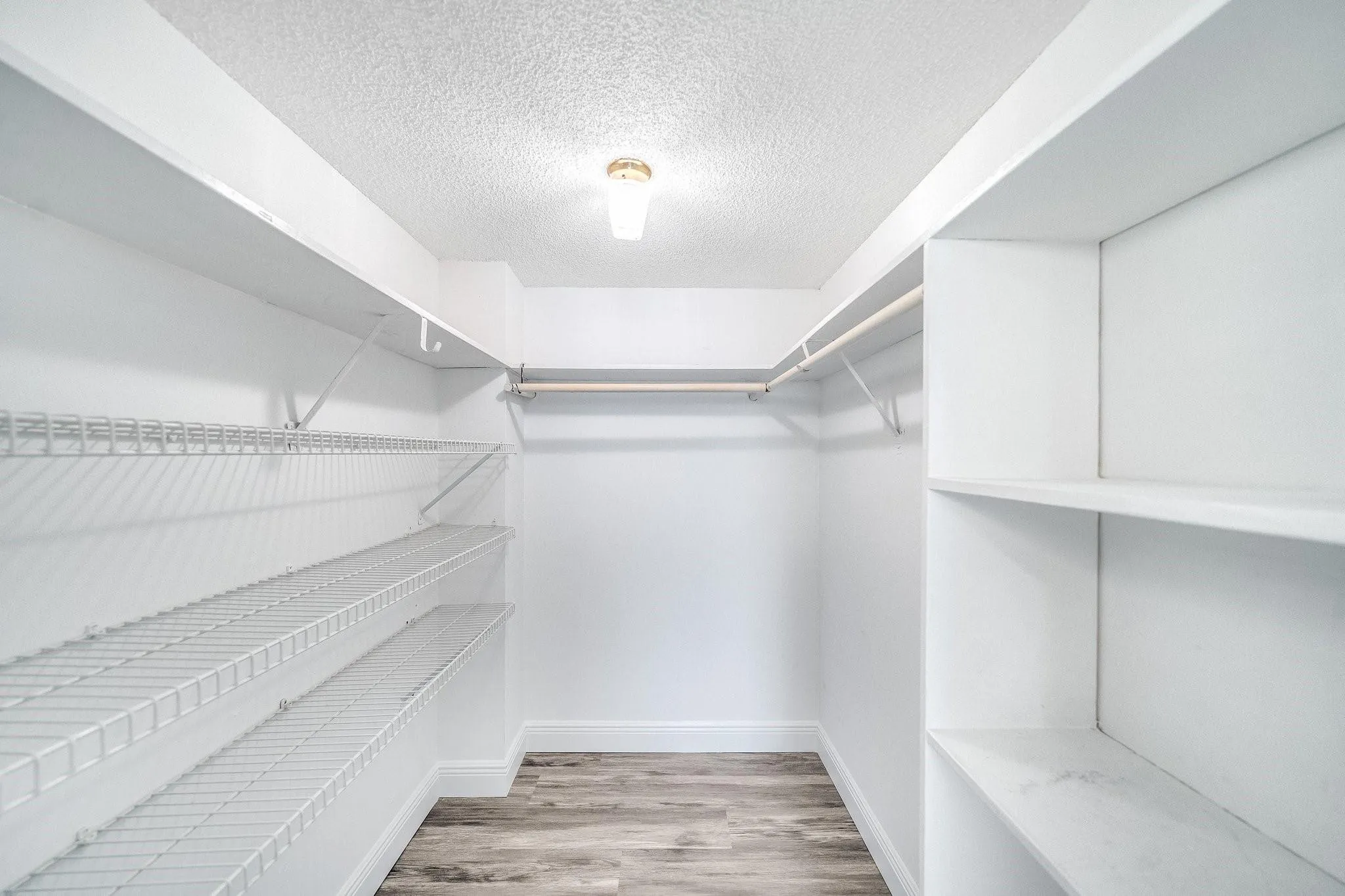 walk-in closet