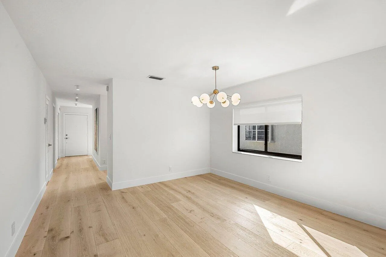 Dining room.