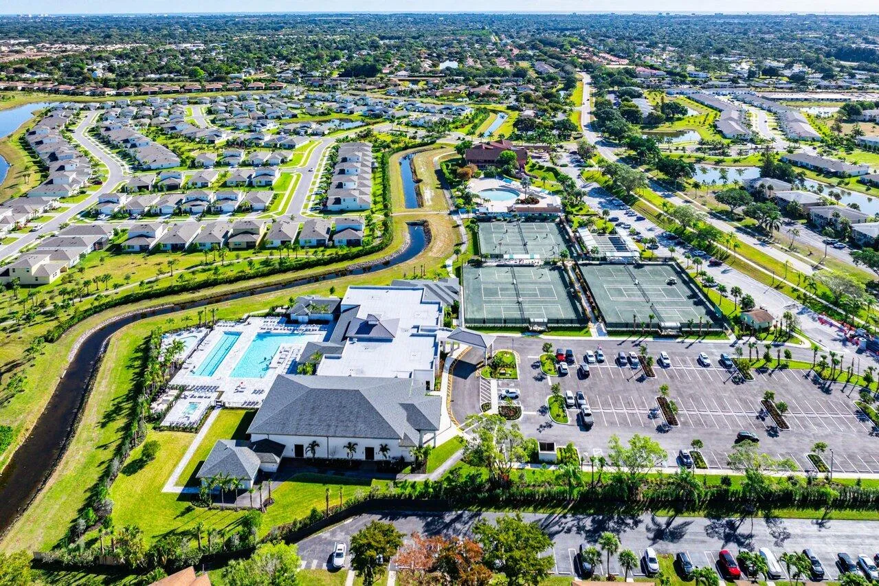 Aerial of New Clubhouse.