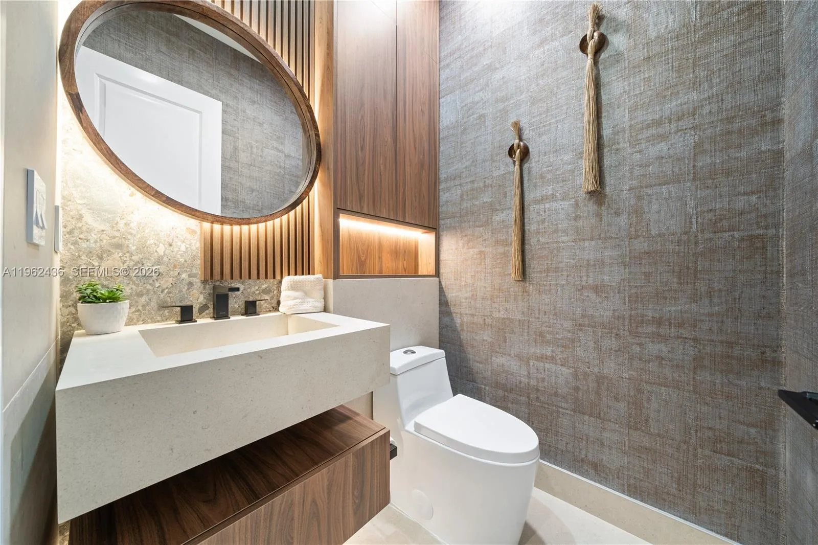 Property photo 100