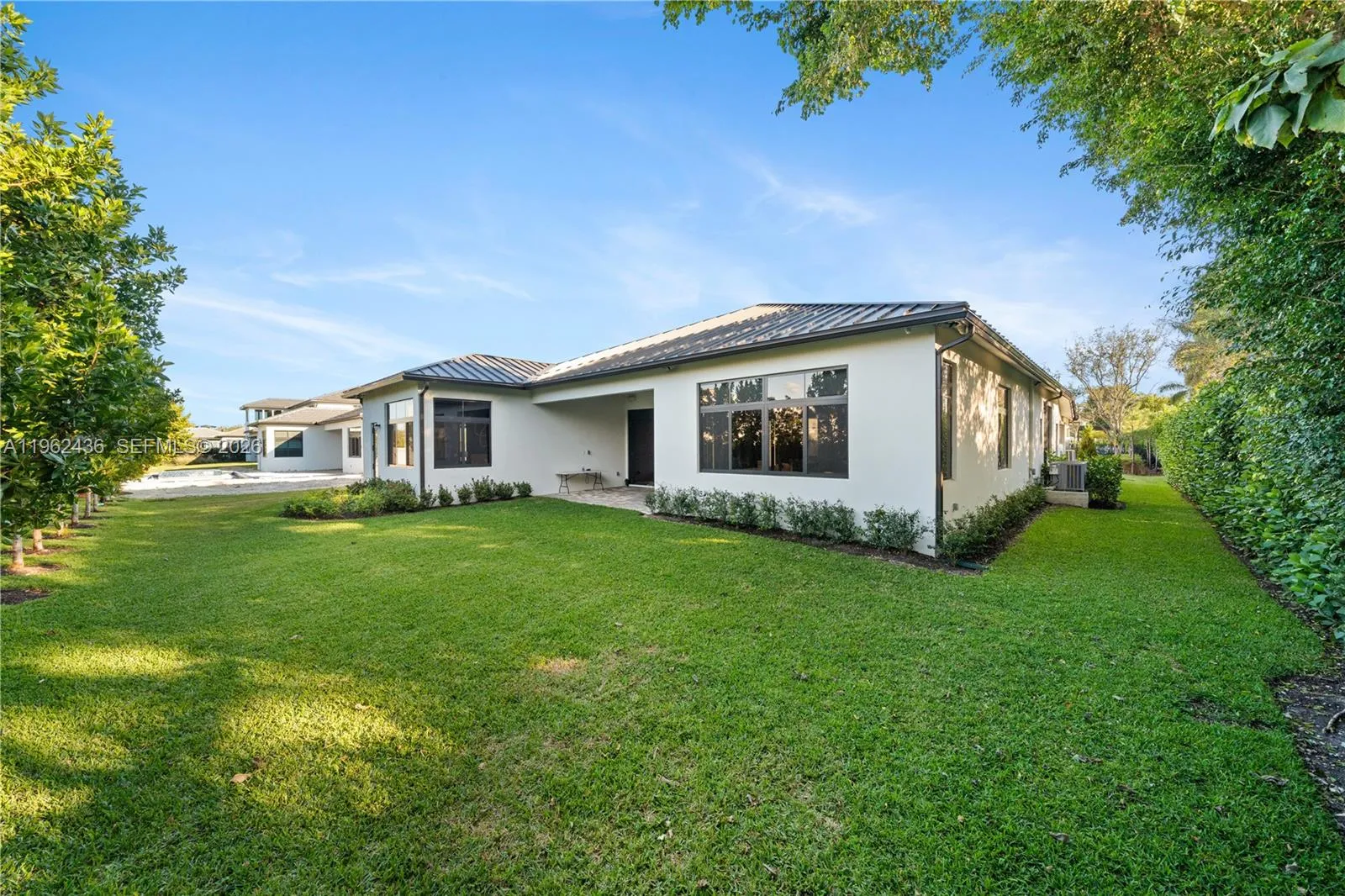 Property photo 123