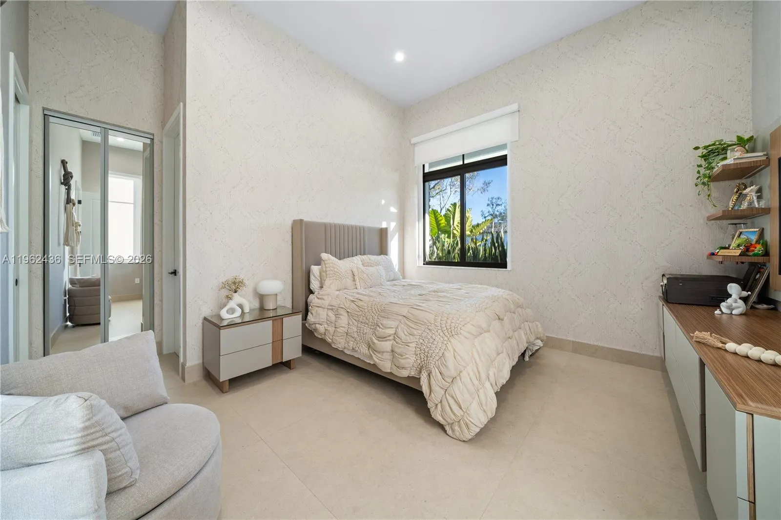 Property photo 92