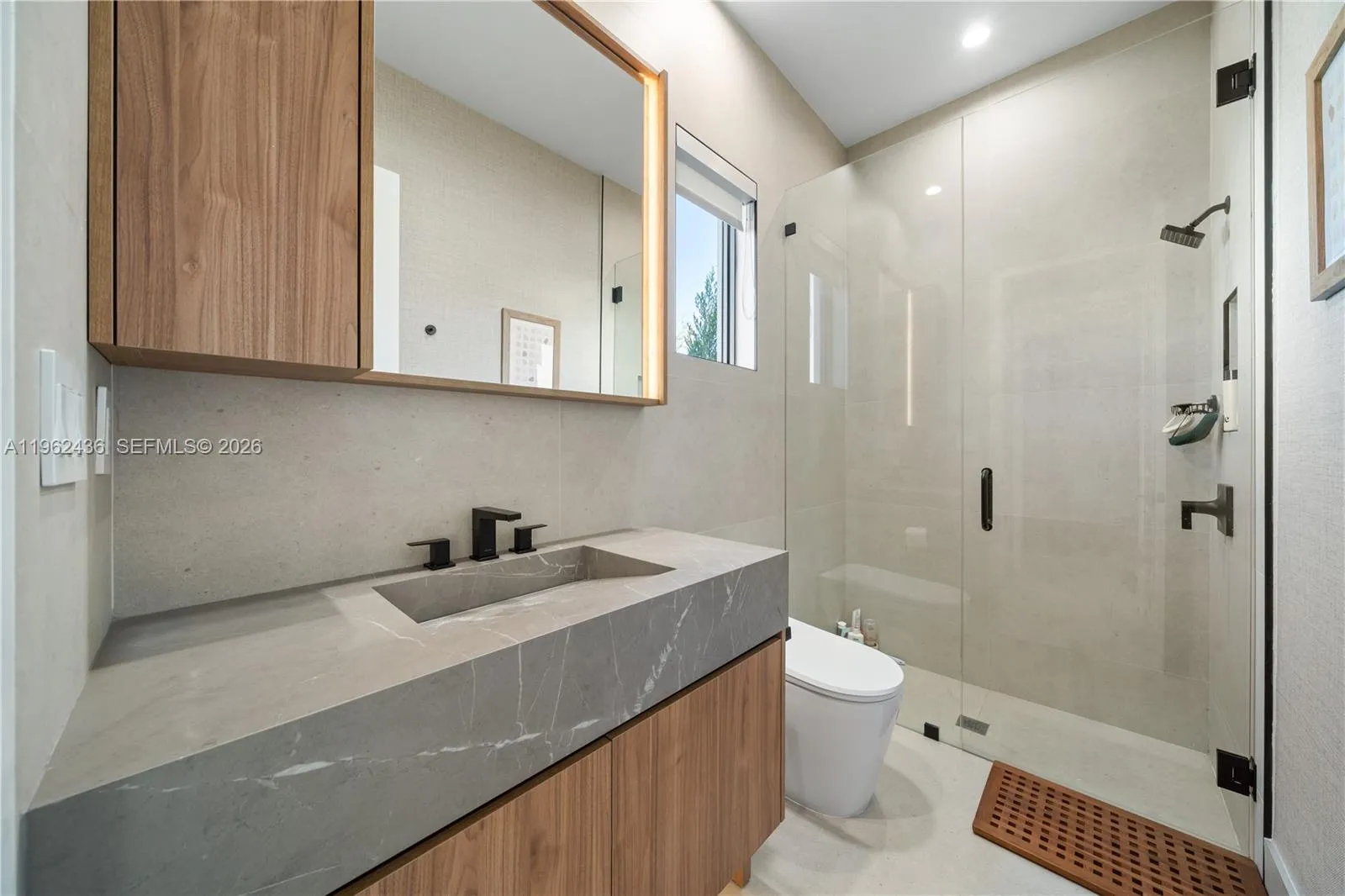 Property photo 98