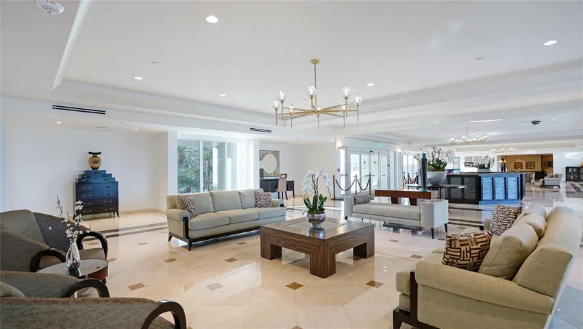 Southpoint's lovely lobby connects the north and south towers.