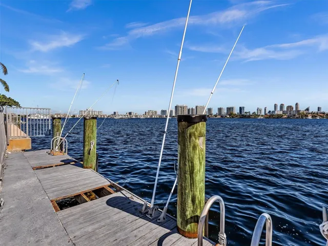 30 Feet Dock