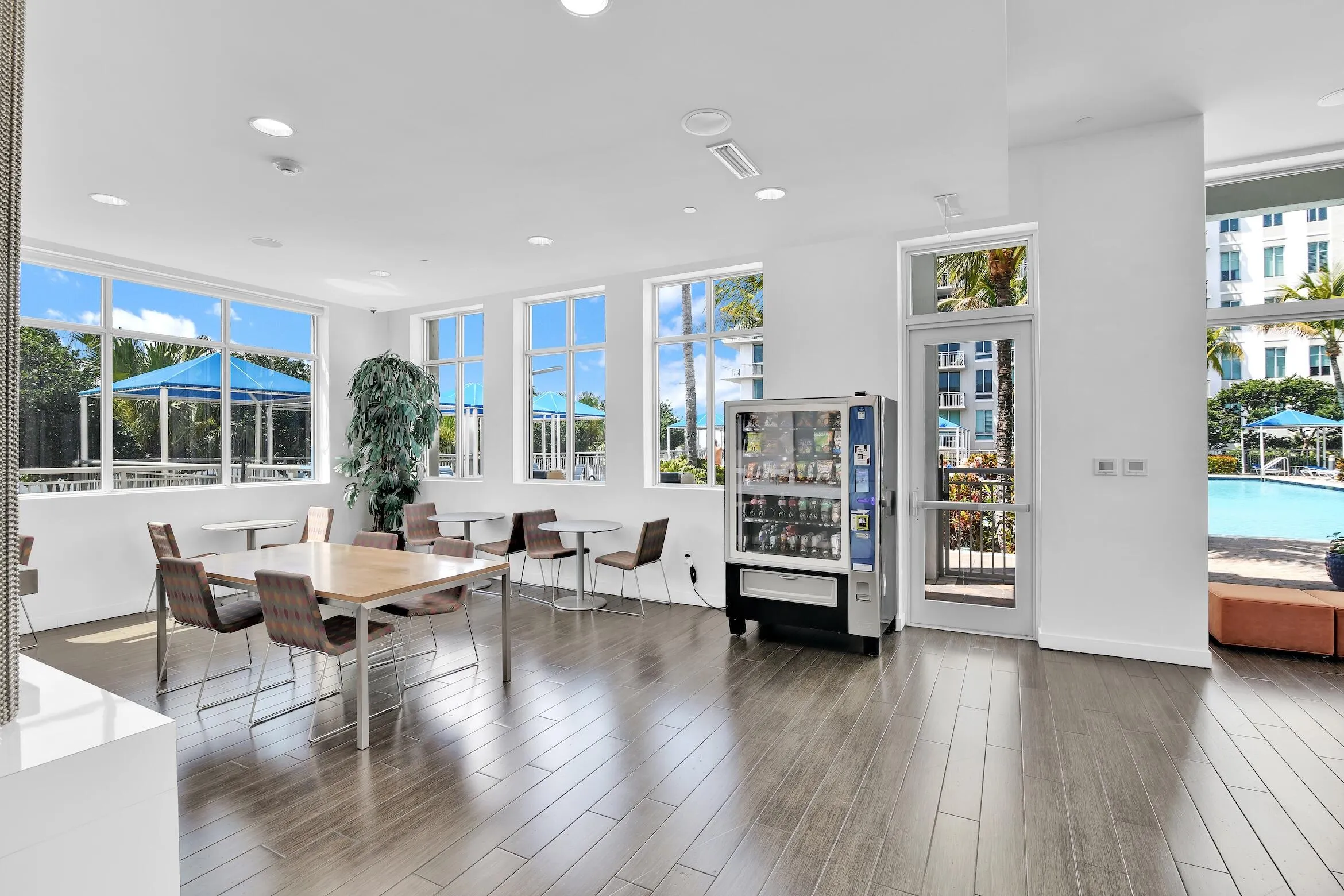 300 S Australian Ave 125, West Palm Beac