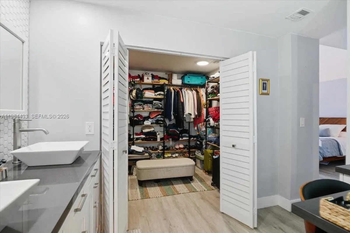 Property photo 194