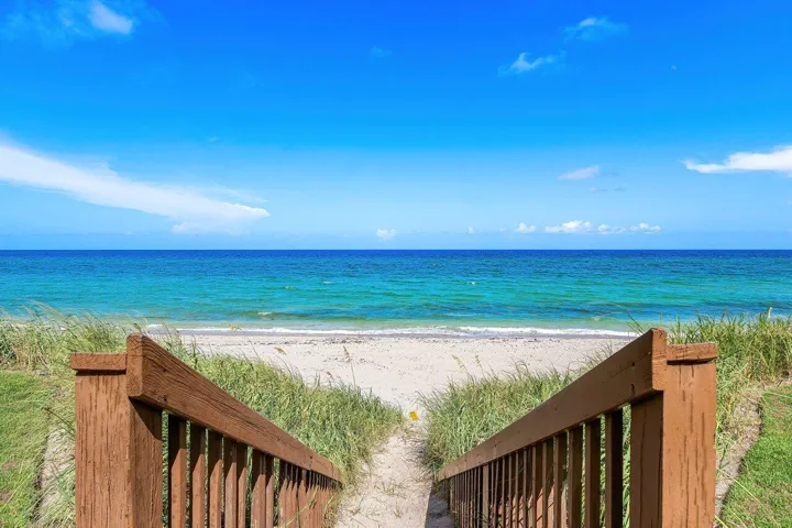 040-4517SouthOceanBoulevard-HighlandBeac