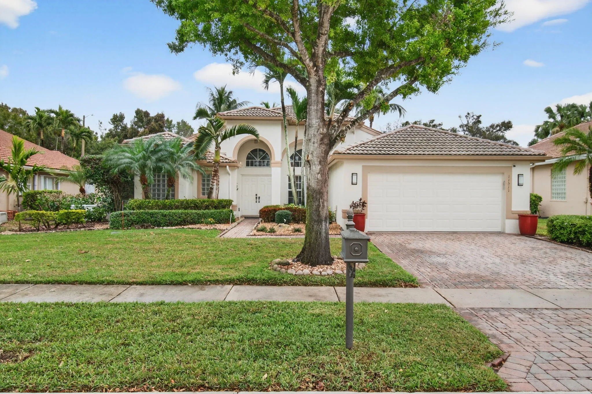 11511Pamplona is on an estate lot with a deep setback
