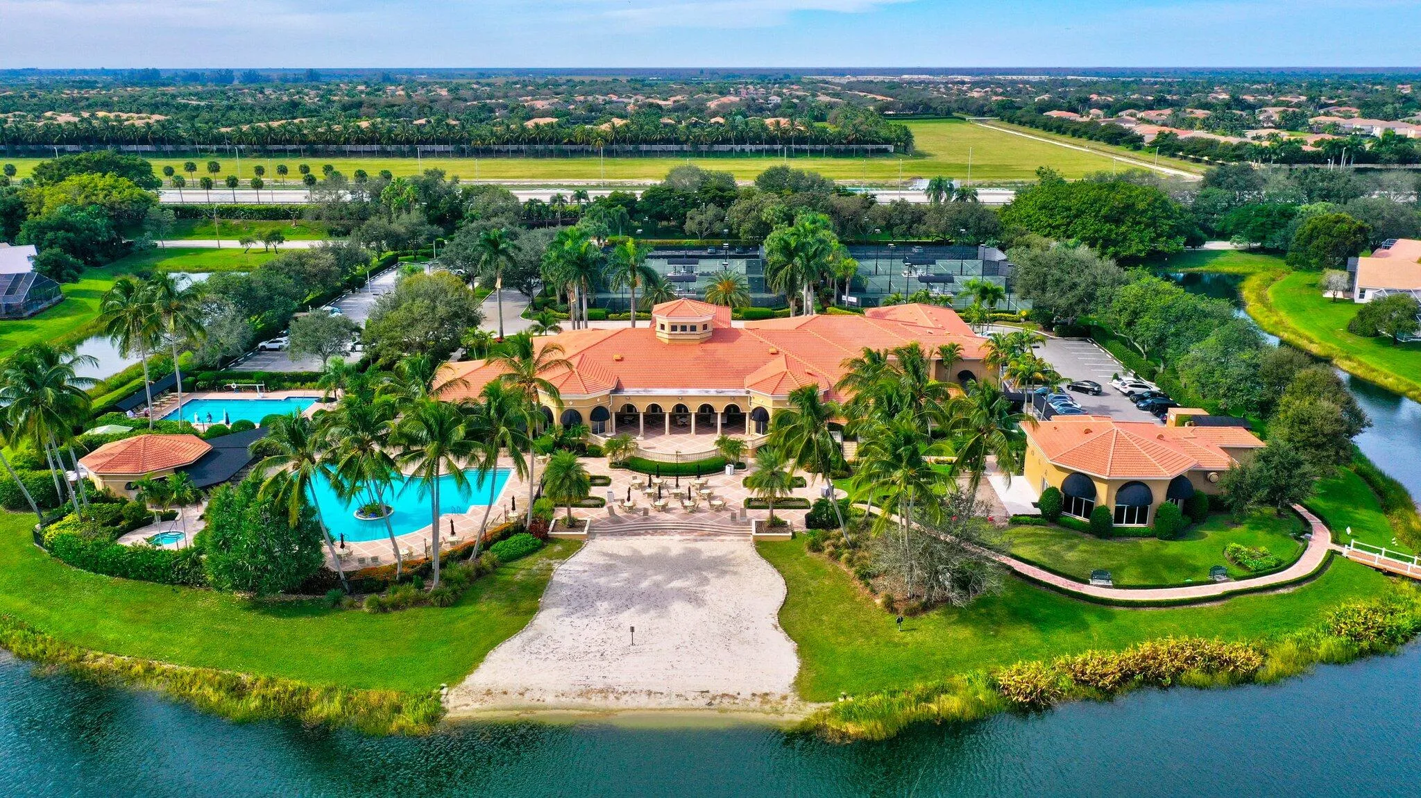 Excelsior Club, Lakefront Cafe, Racquet Club and pool complex are located here