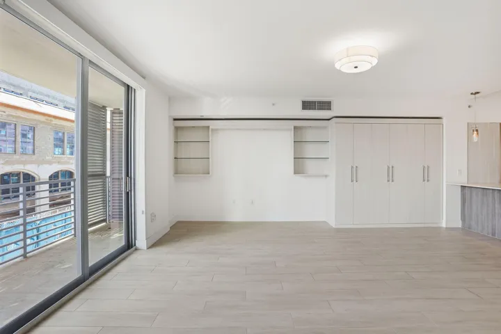Bed area built-ins