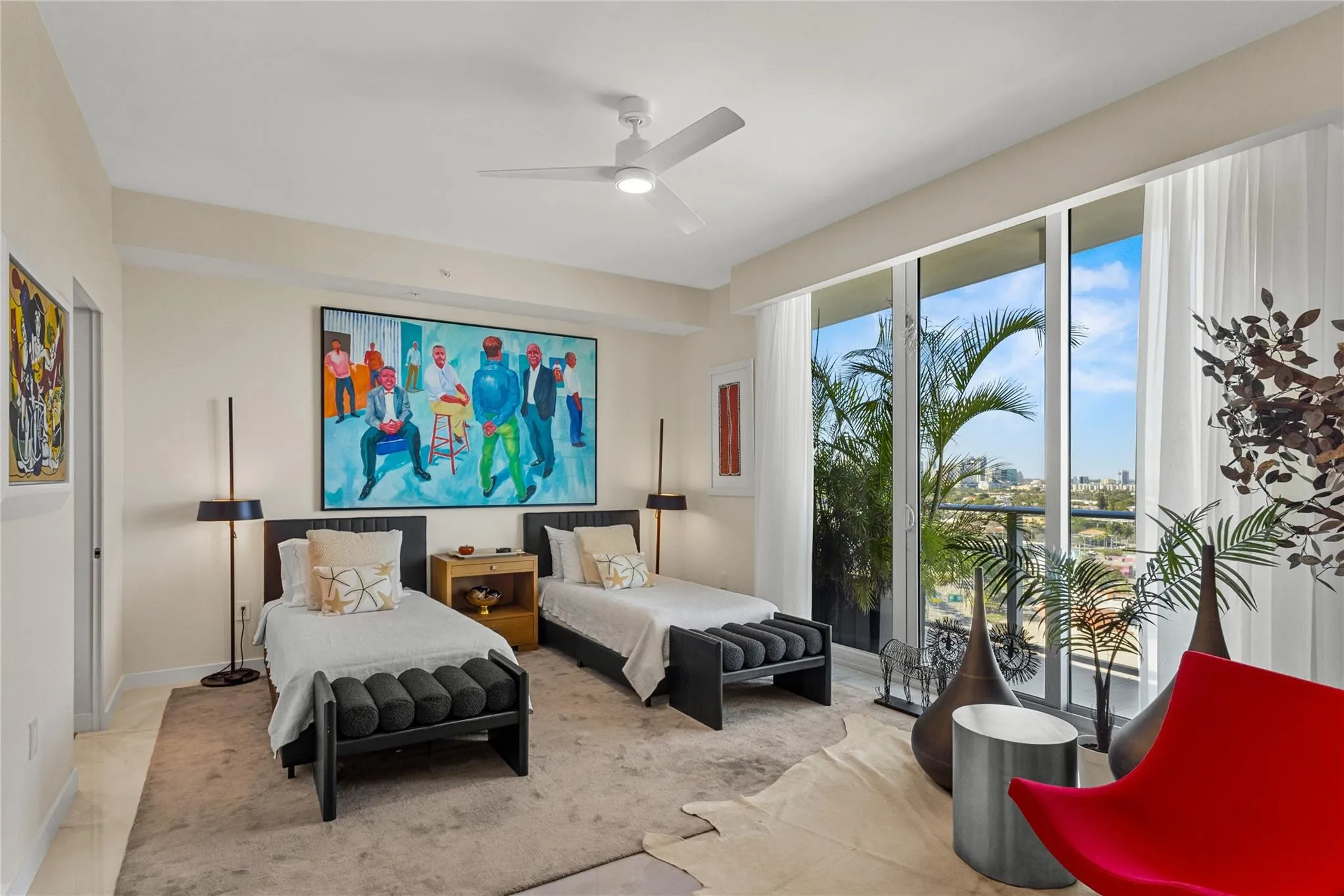 Ensuite Bedroom #3 w/ city views