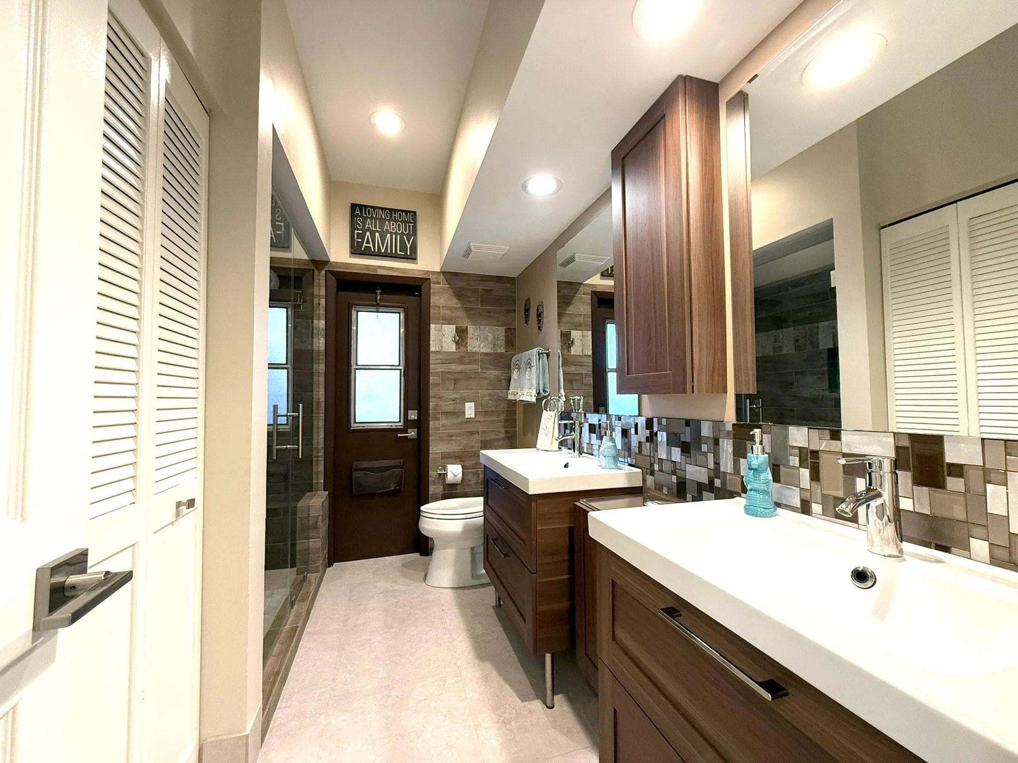 Cabana Bath