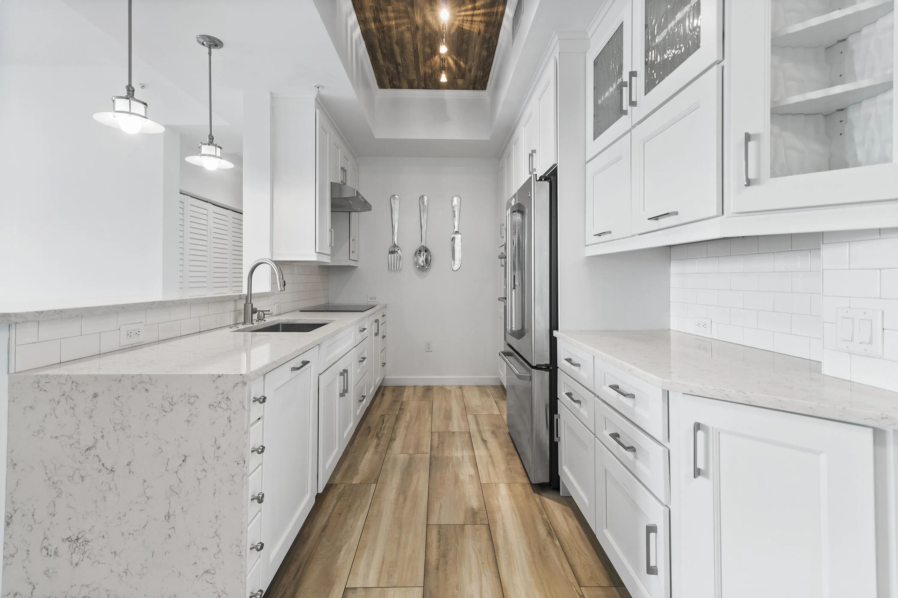 410 Evernia St-print-014-014-DSC8508-400