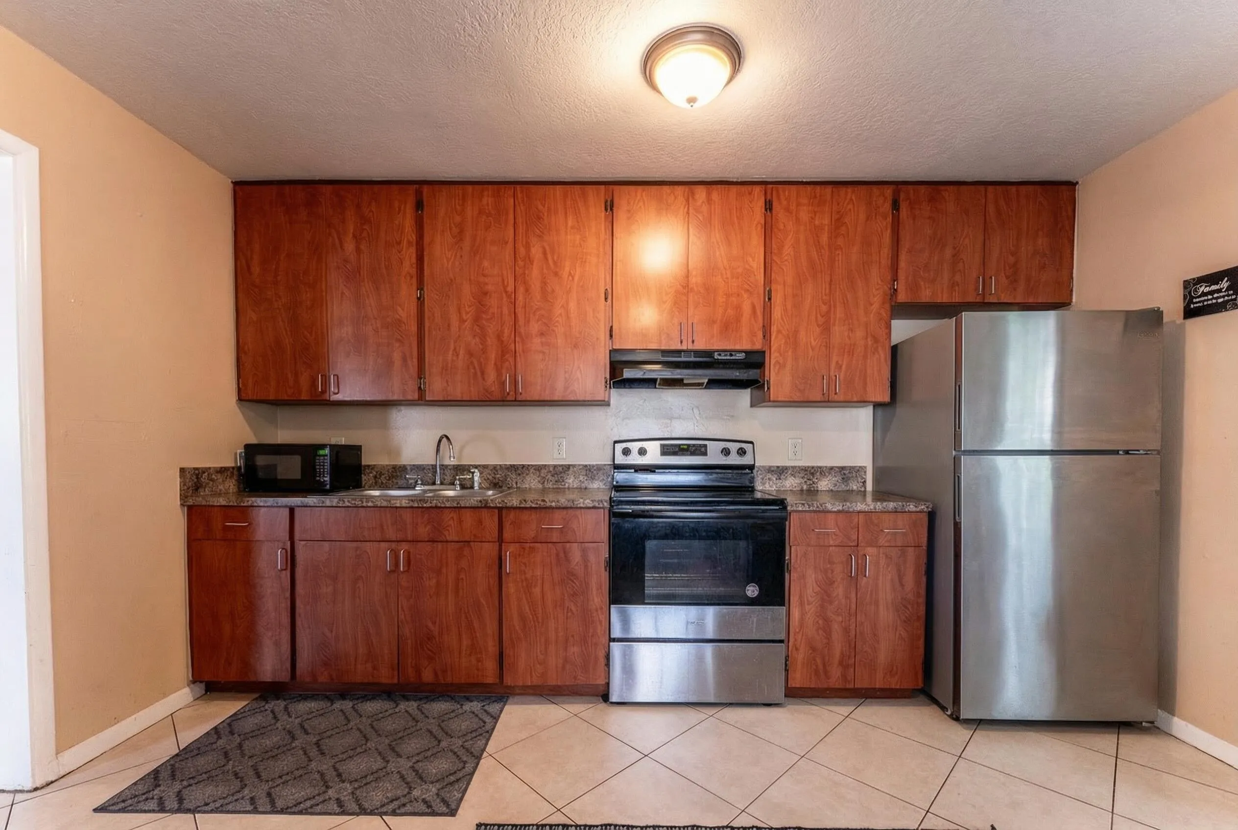 Woolf Realty_137 N 34th_decluttered (12)
