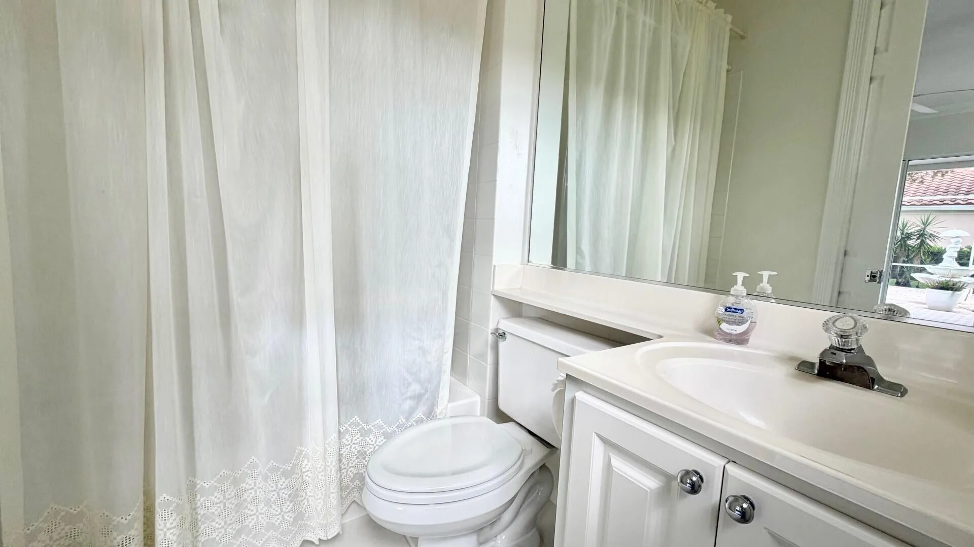 Mini Suite Bathroom