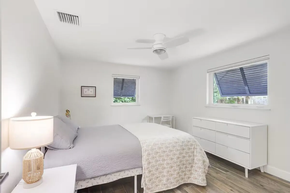 1519 Treemont 15