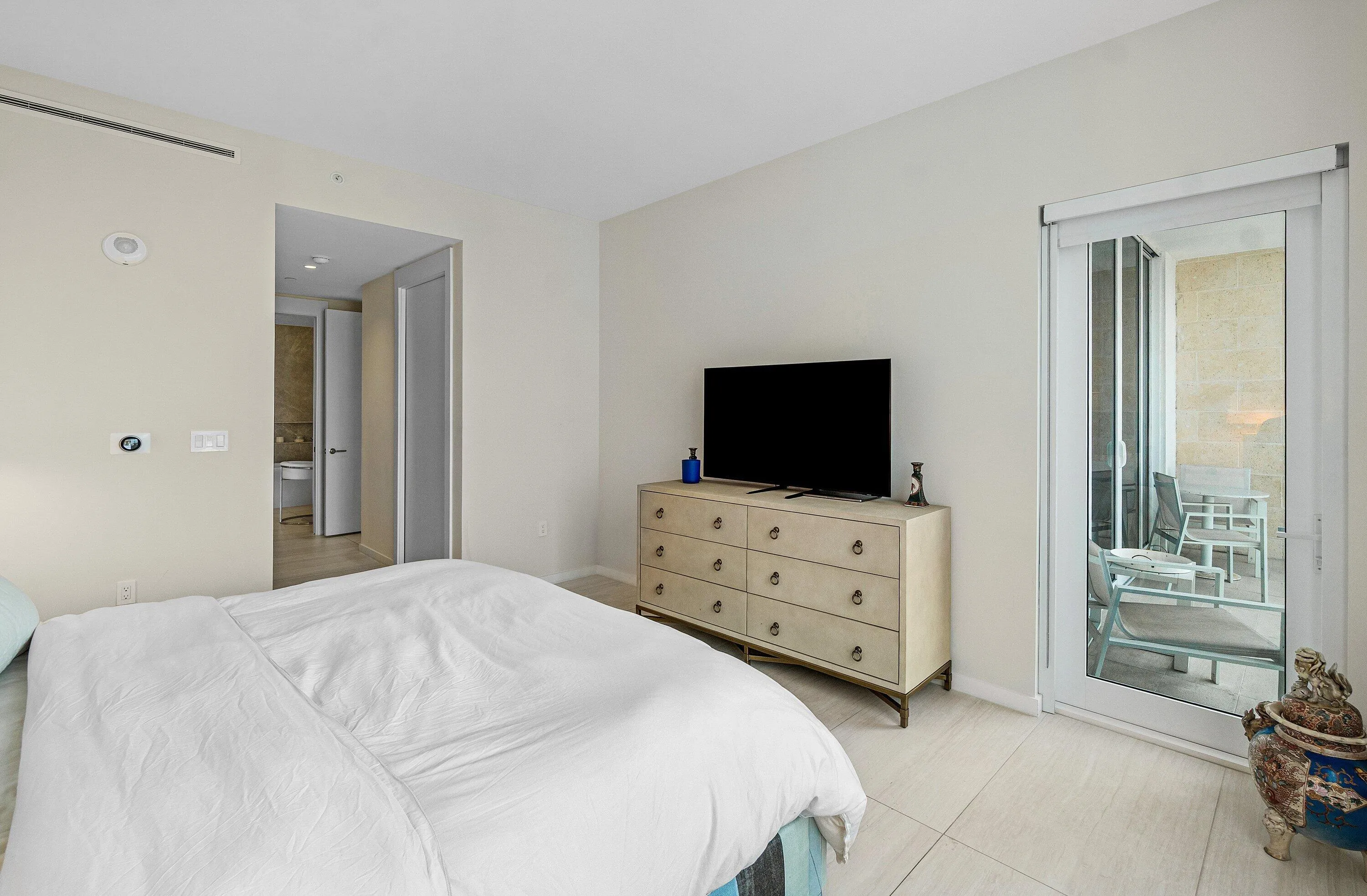 023-200SoutheastMiznerBoulevard-810-Boca