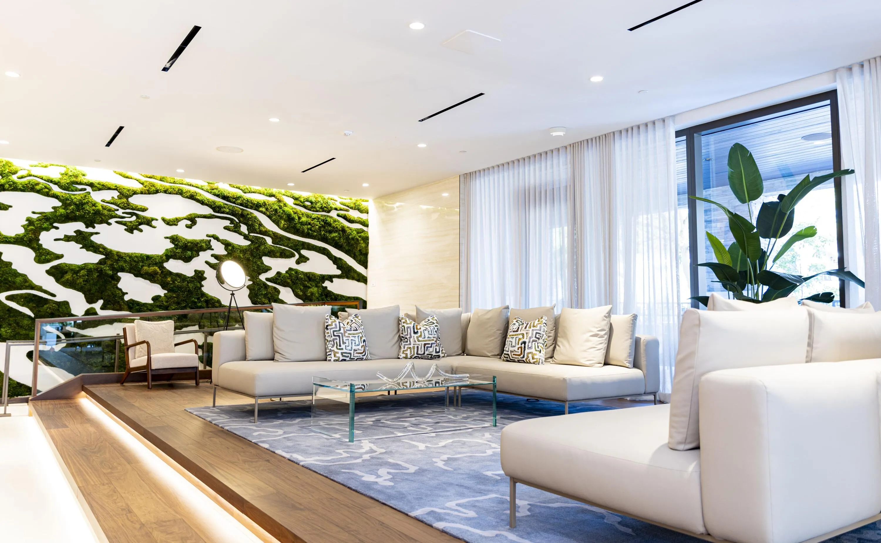 Alina 220 Lobby