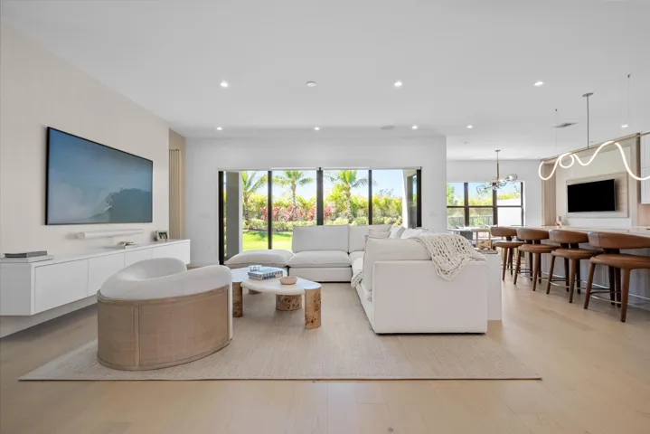 Family Room/Kitchen
