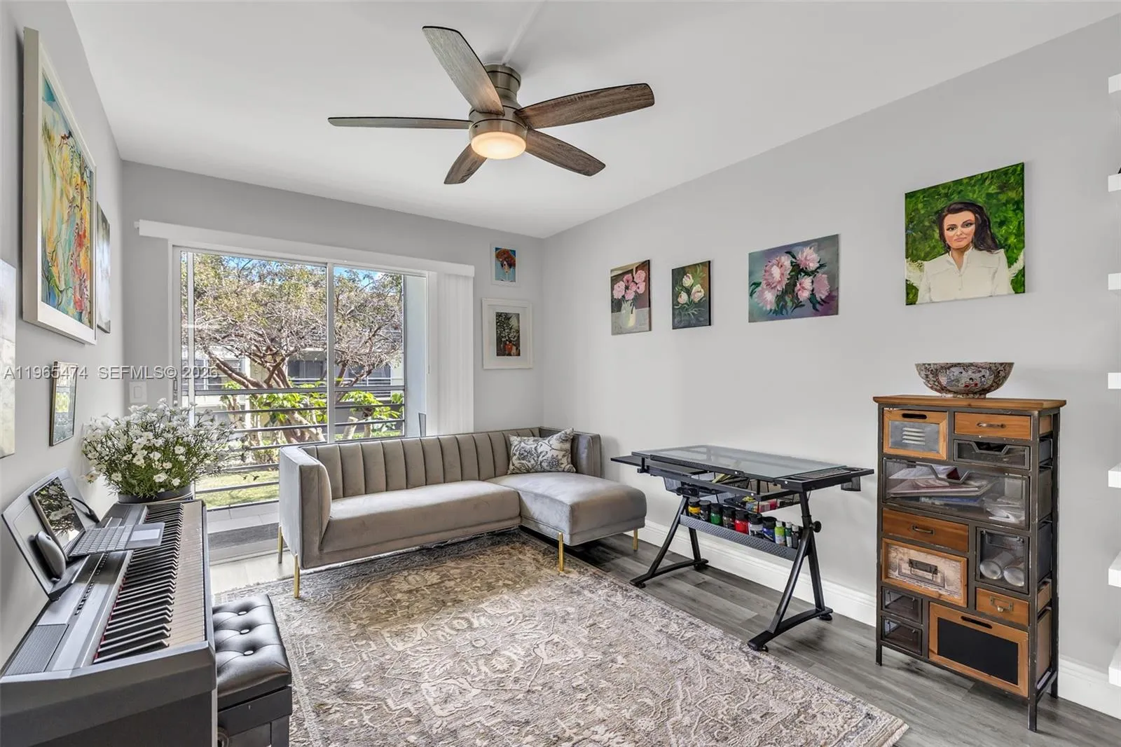 2nd bedroom used as hobby room