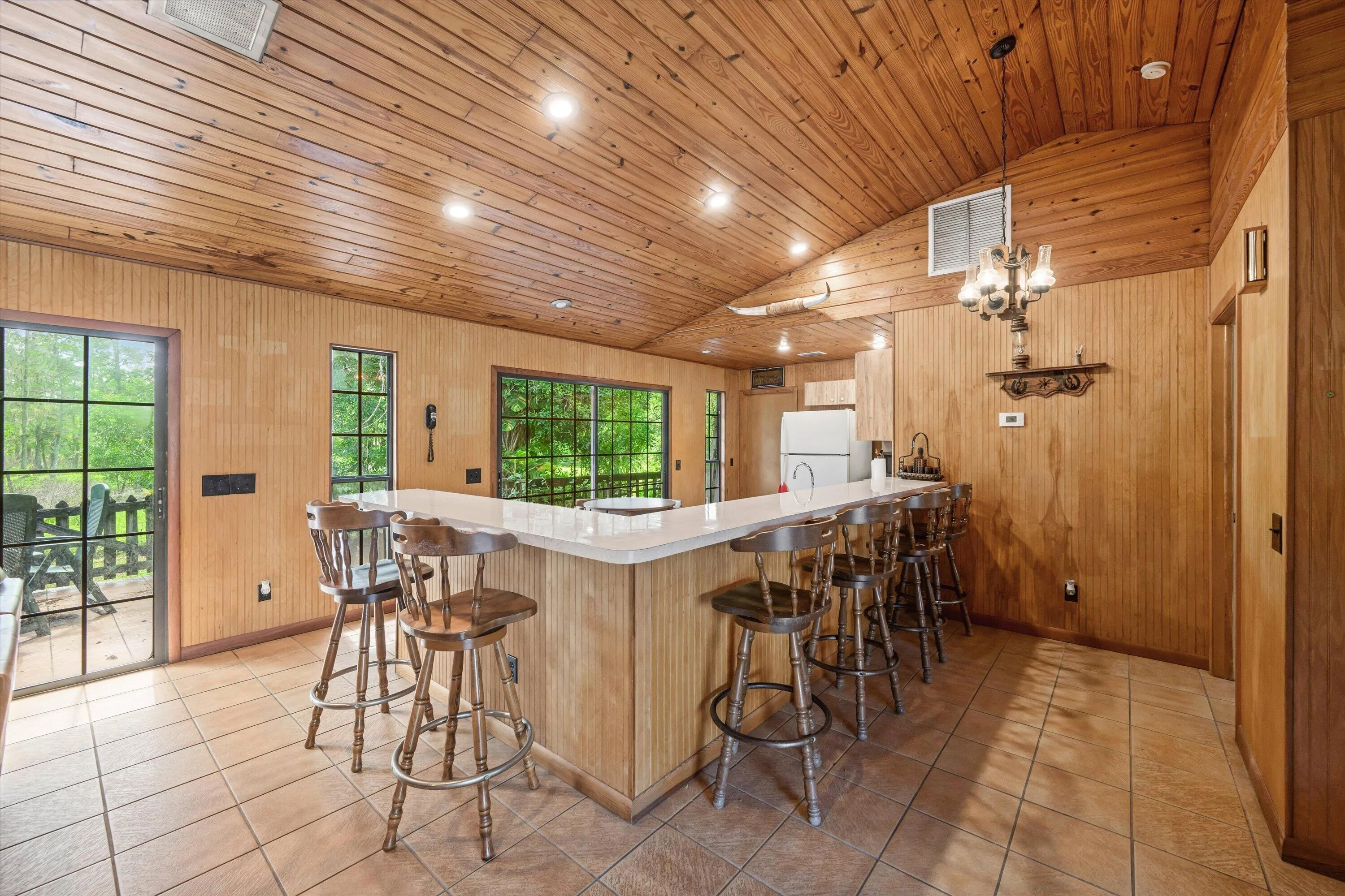 breakfast bar