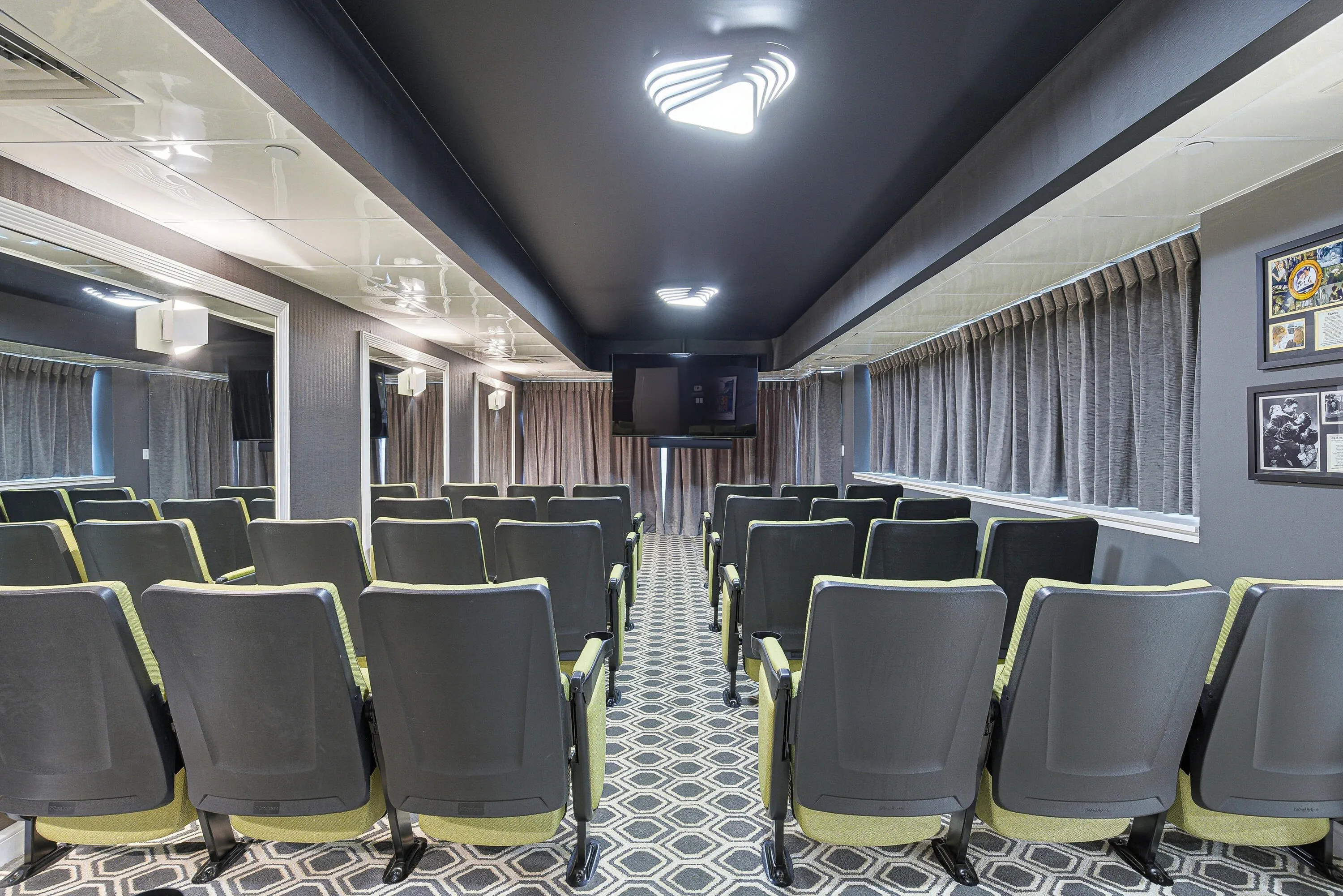 Clubhouse-Theater
