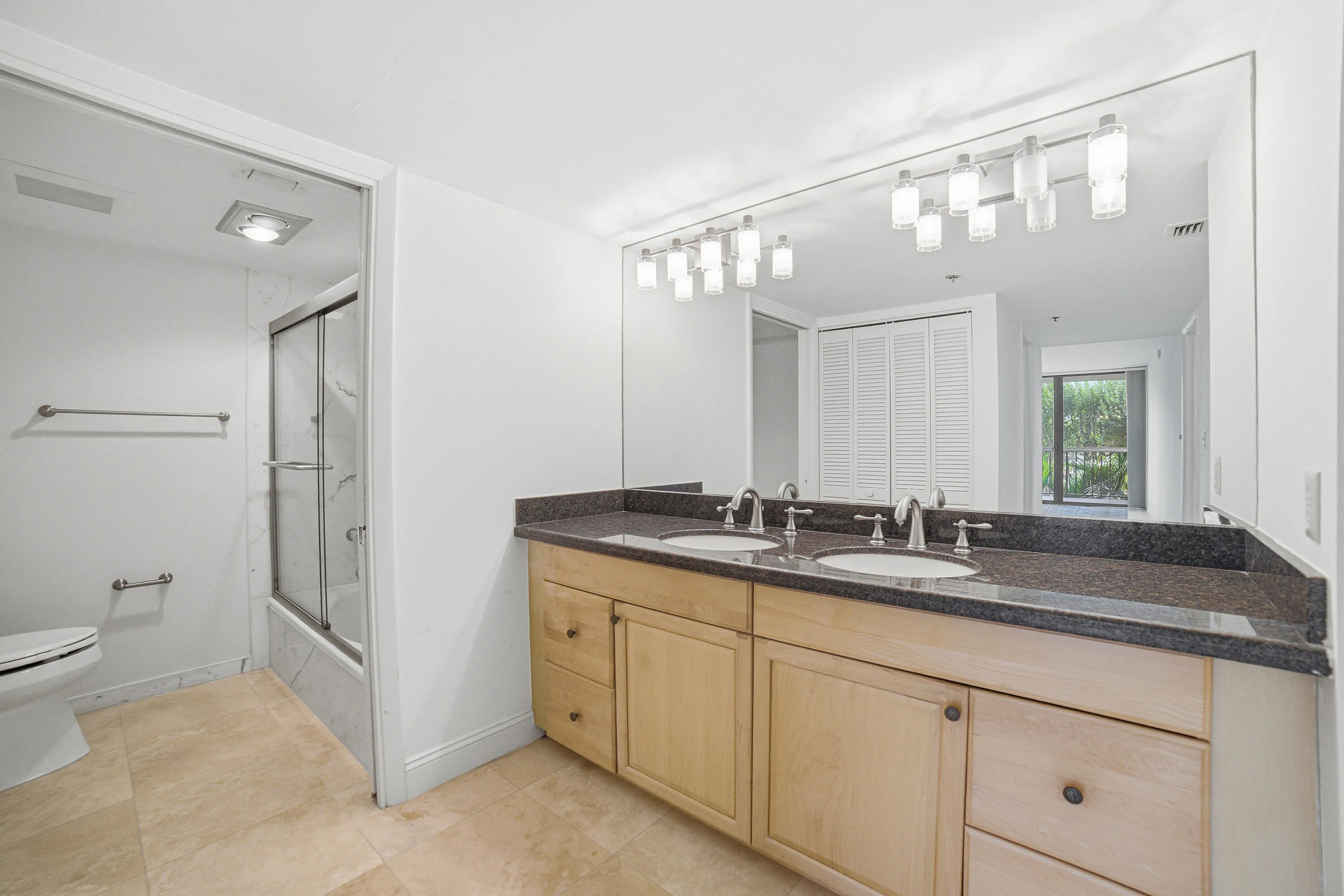 Bedroom2-Bathroom