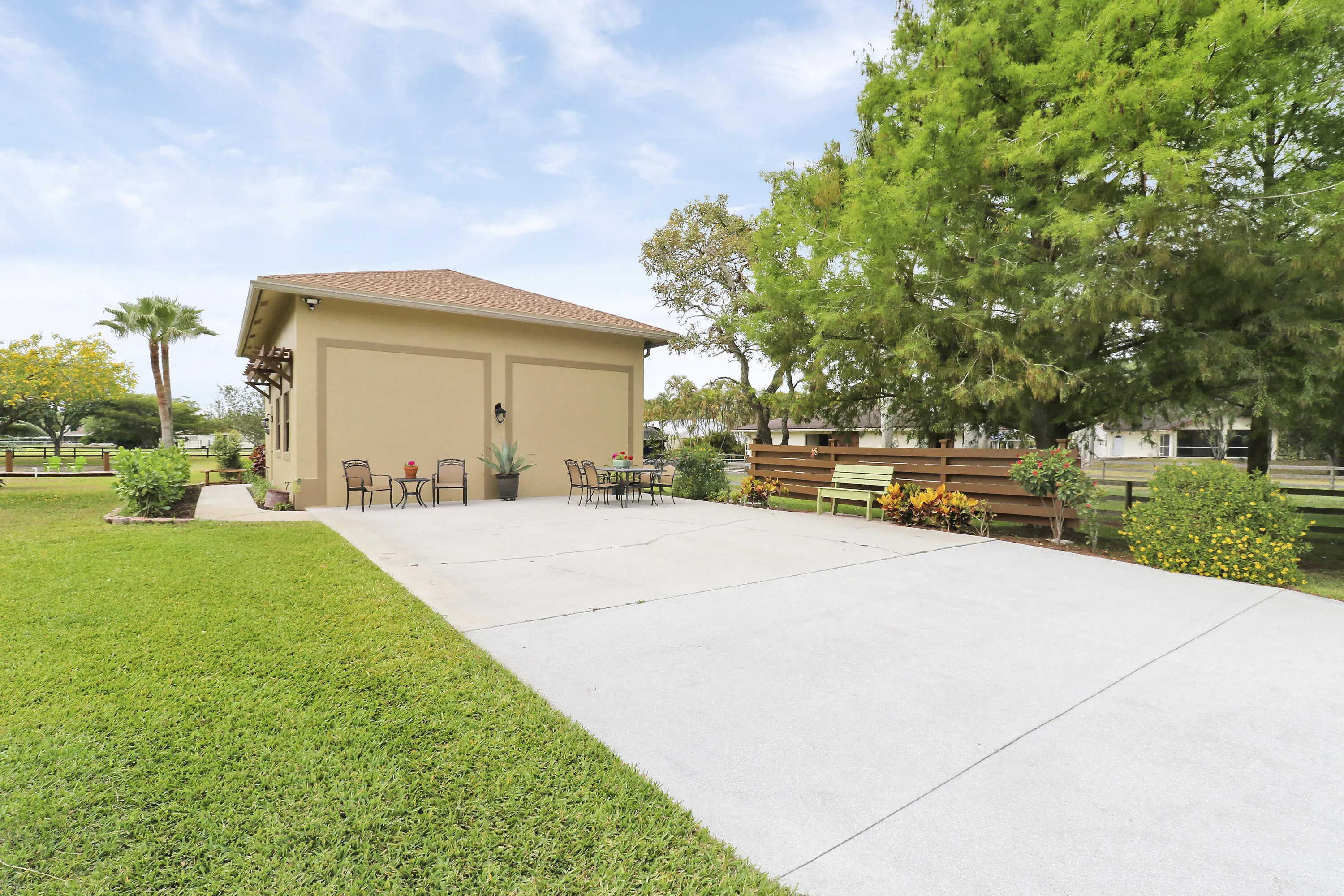 10735 Lantana Road 2