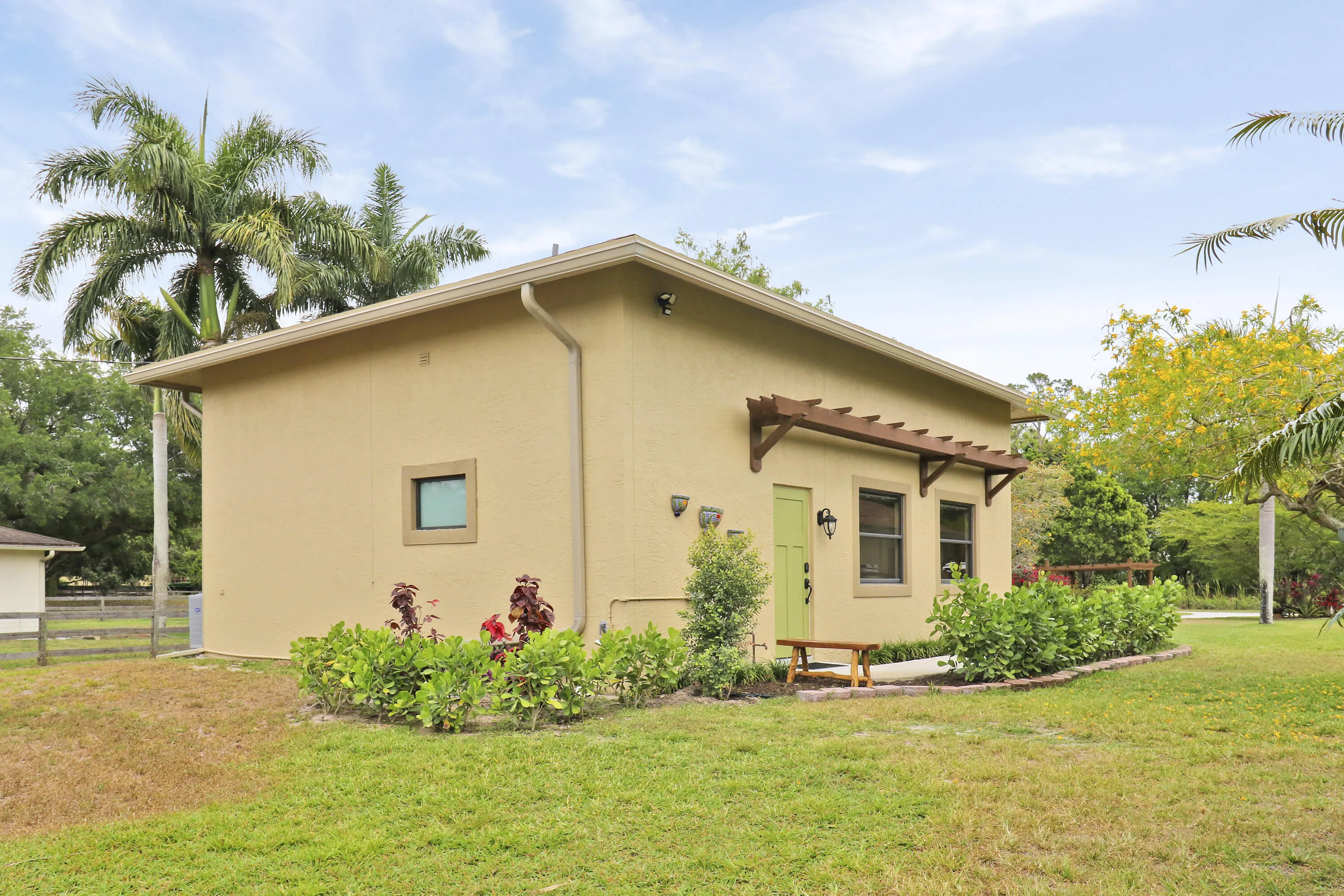 10735 Lantana Road 2