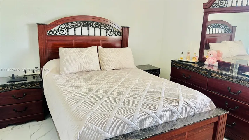3 bedroom