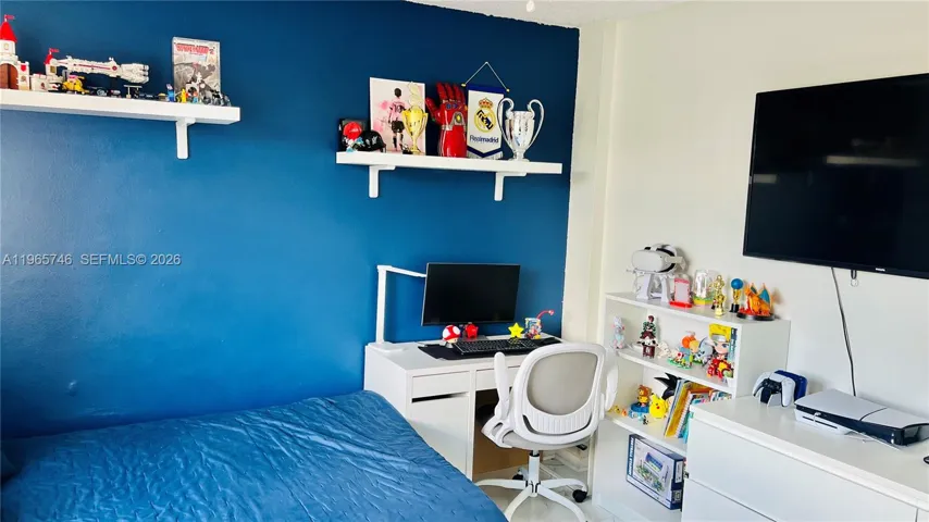 2 bedroom