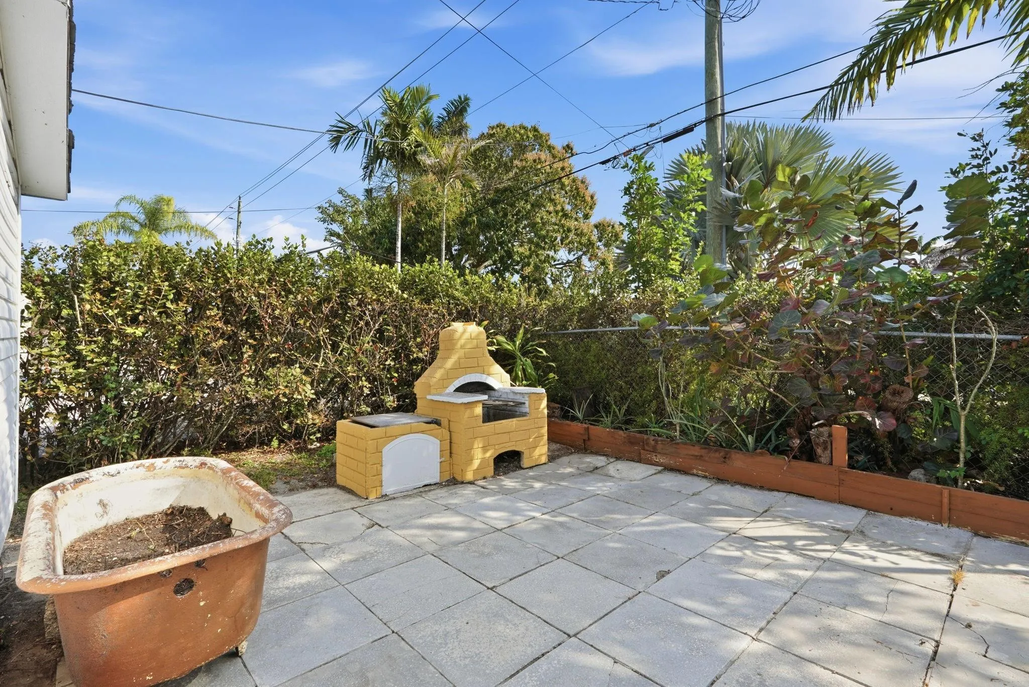 Photo 23