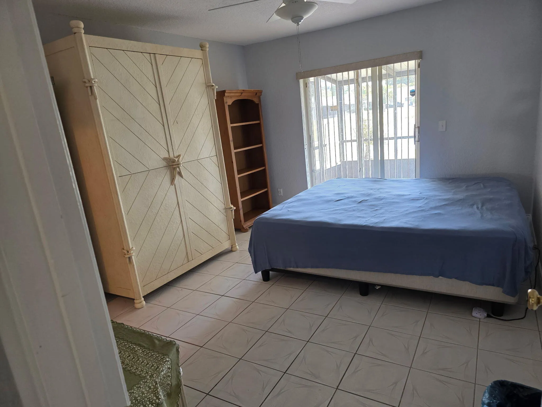 Guest bedroom