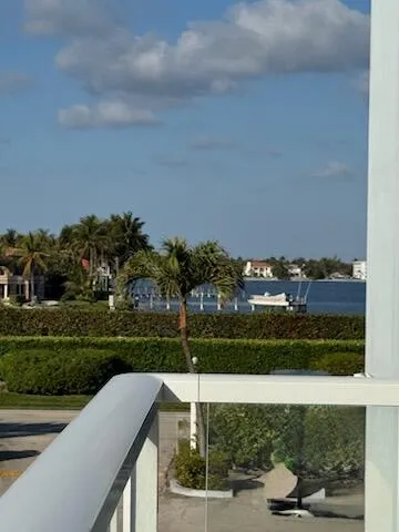 Balcony Intercoastal Views
