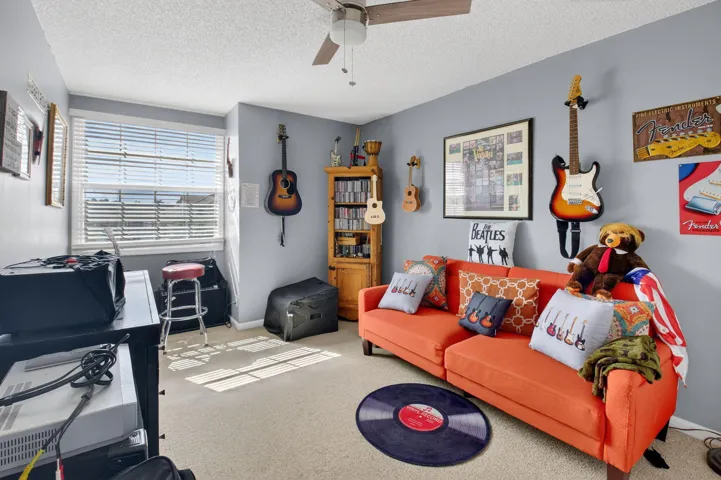 2nd bedroom