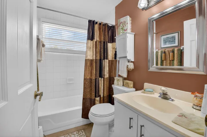 2nd bathroom