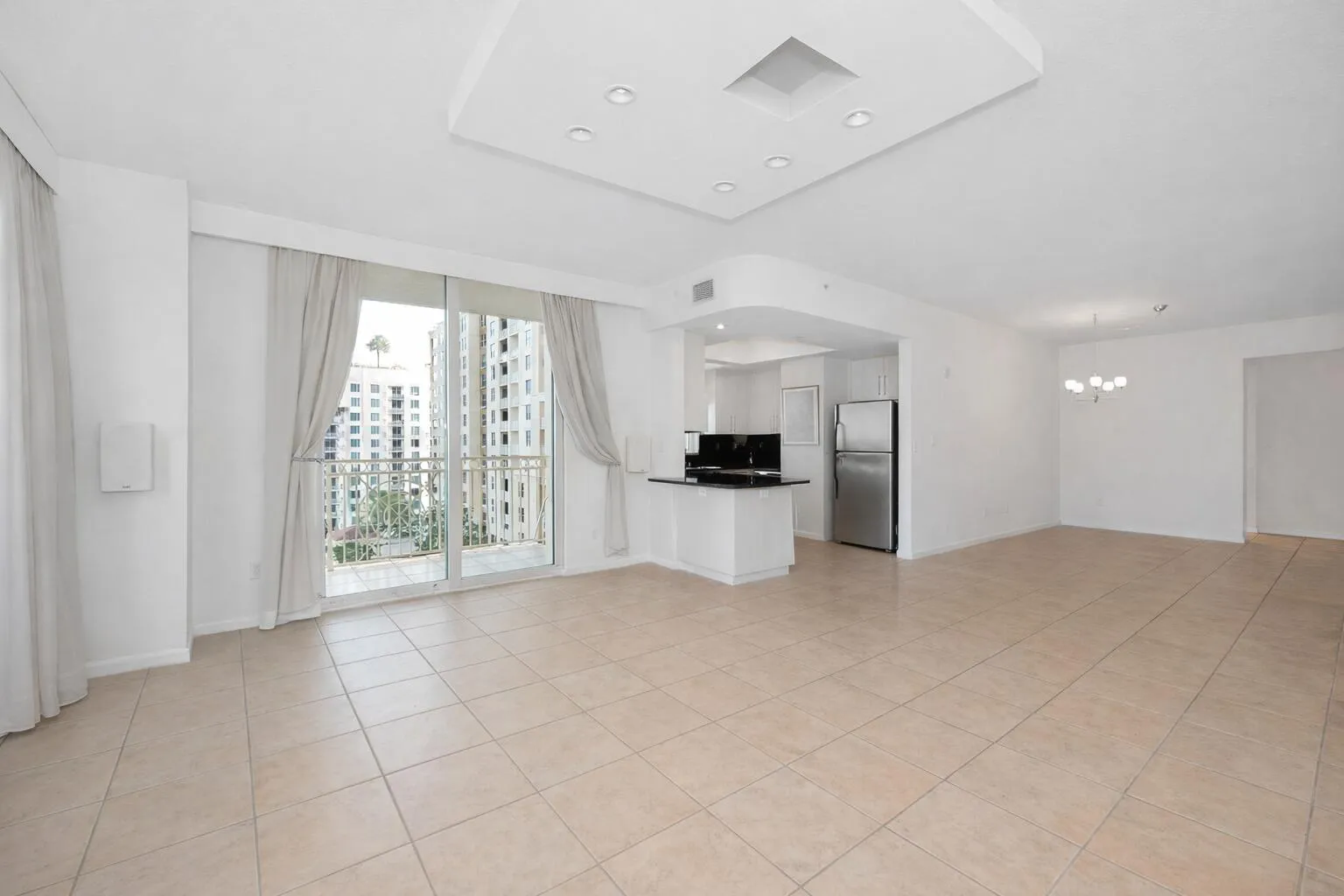 VIRTUALLY ALTERED - No Furniture