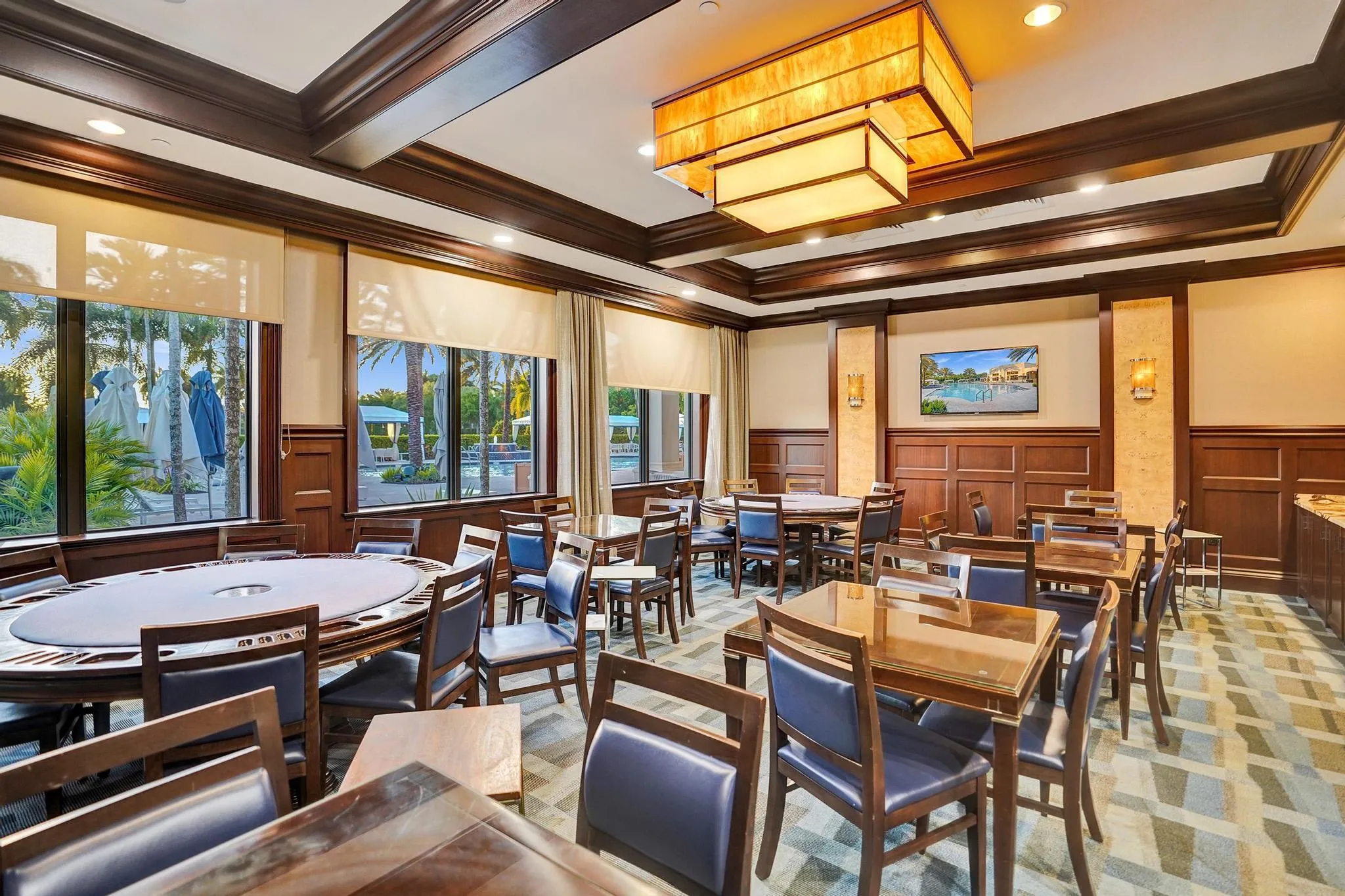 Club card room