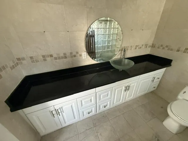 9453 Burlington Pl (Vanity)