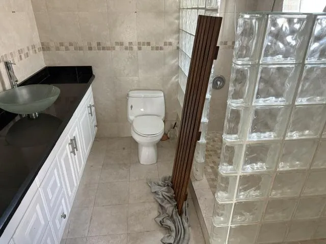 9453 Burlington Pl (Bdrm #2b)