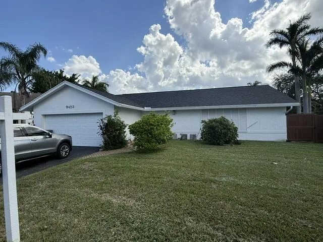 9453 Burlington Pl (Front)