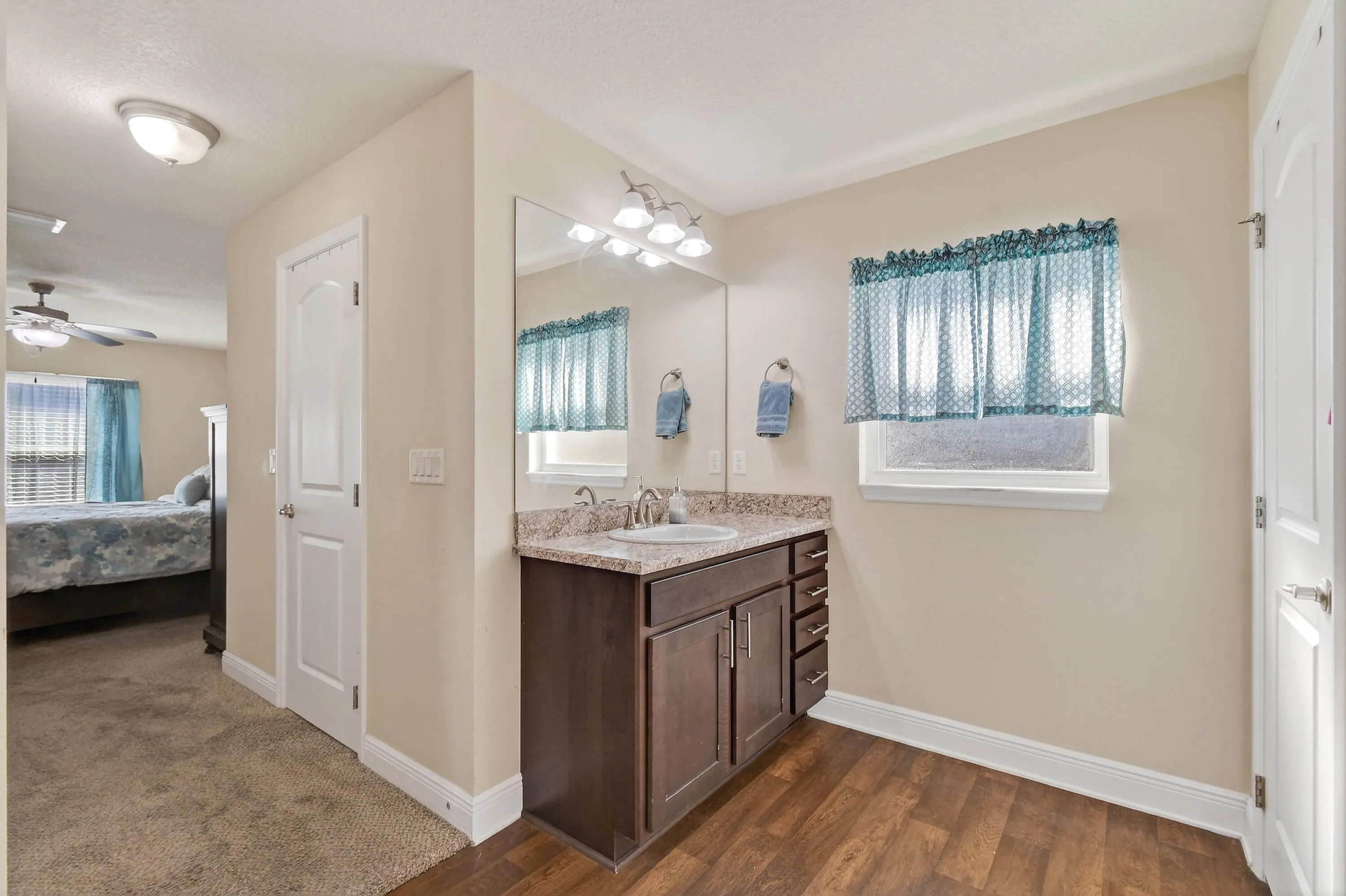 Property photo 43