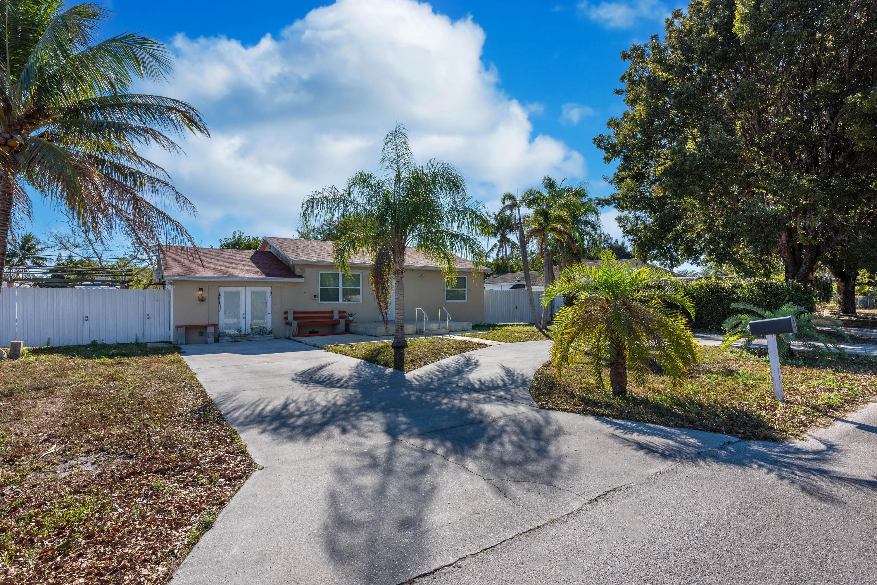 3914SerubiAveLakeWorth-1
