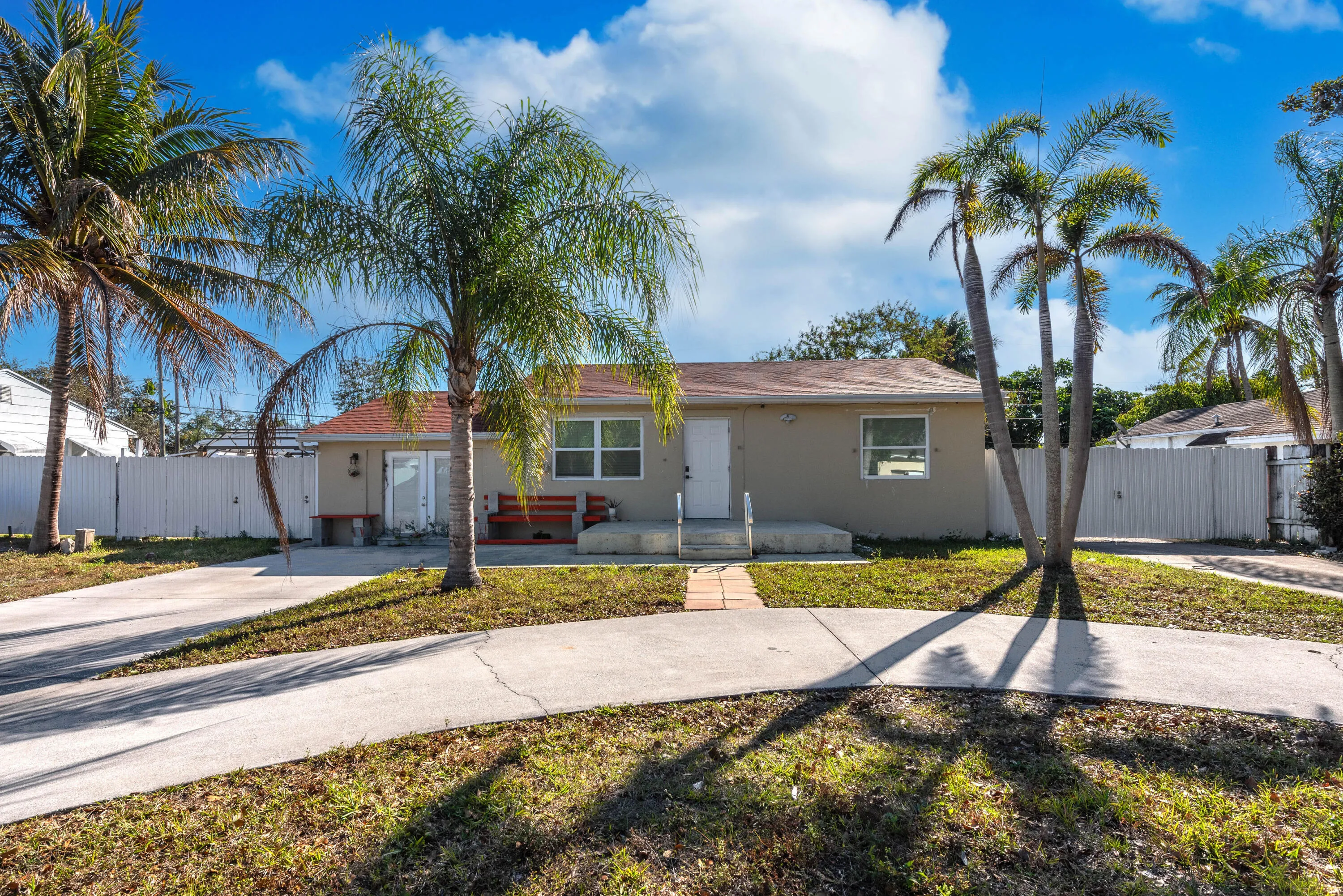 3914SerubiAveLakeWorth-4